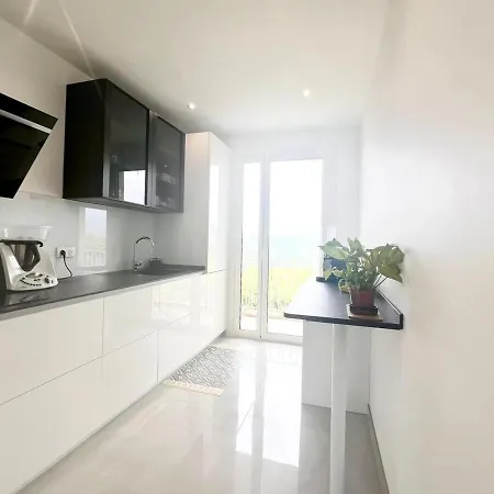 Appt 2 Bd-4 Pers-pool Wifi Tennis Park-sea View Lägenhet *