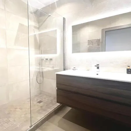 Daire Appt 2 Bd-4 Pers-pool Wifi Tennis Park-sea View *